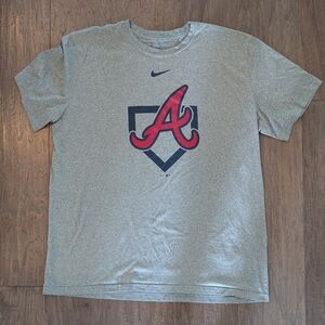 Men's Nike Atlanta Braves Icon Legend Performance Tee - XL